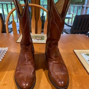 Tony Lama brown cowboy boots size 10